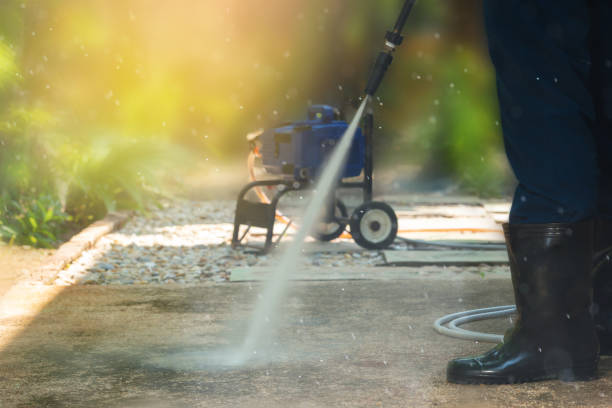 Best Pool Deck Cleaning in Congress, AZ